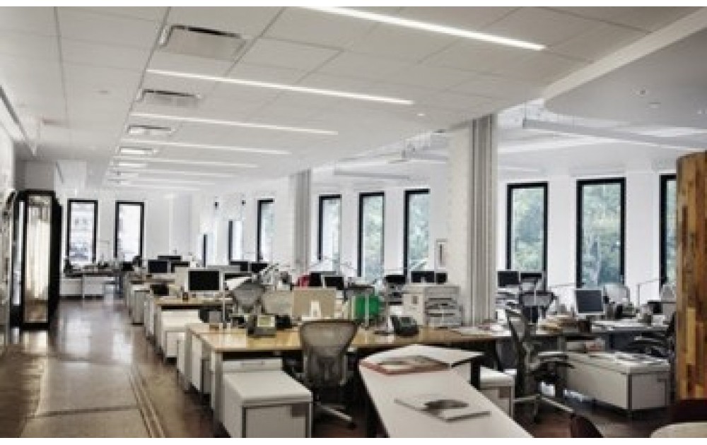 Как сэкономить на освещении офиса?